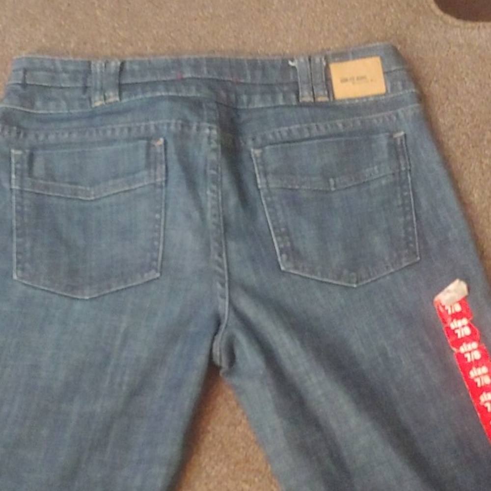 Jeans - Picture 4 of 4